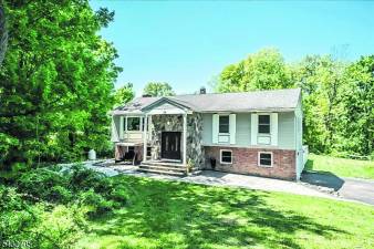 Lovely home in the Hollow