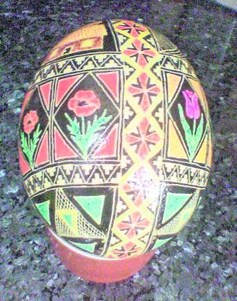 Local artist offers Ukrainian Easter egg decorating classes