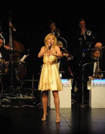 Featured vocalist Keaton Douglas in concert with the Somers Dream Orchestra. Keaton has performed two Presidential inaugurations for President Bush with the Guy Lombardo Orchestra. Keaton has been a member of the Somers Dream Orchestra since 1995.