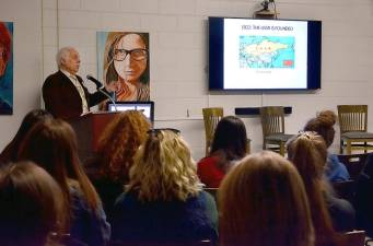 Holocaust survivor talks to students