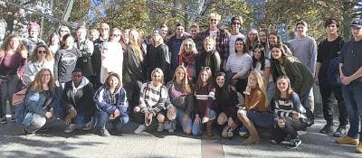 VTHS students meet Holocaust survivor