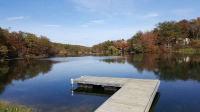 Stunning lake home back on the market