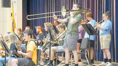 The Vernon Township High School Jazz Express at their Jazz at the Flats performance in June (Photo by Vera Olinski)