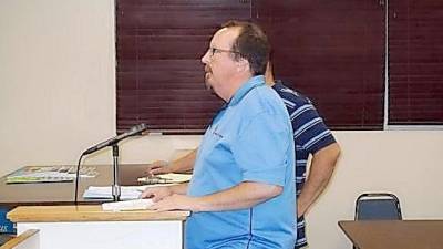Mike Furrey addresses the Sussex Borough council during his time as water operator there (File photo by Vera Olinski)