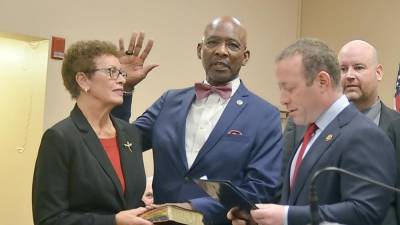 U.S. Rep. Josh Gottheimer swears in new Vernon Township mayor Howard Burrell on Jan. 1.