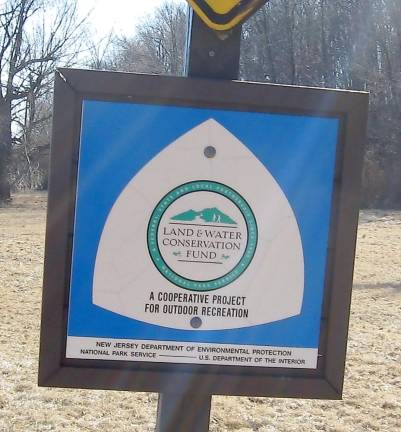 A new sign was placed at the park's entrance.