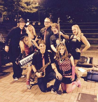 Sparta natives to lead pop music revival show