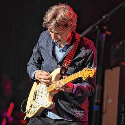 <b>Eric Johnson performs Thursday, Oct. 2 at the Newton Theatre. (Photo courtesy of Eric Johnson)</b>