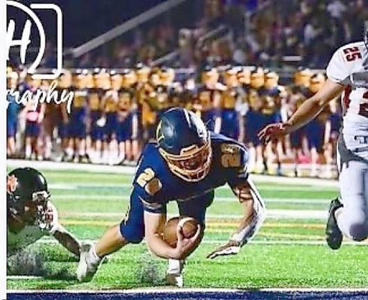 Senior Gage Moskovitz was selected to the Super 100 for football in New Jersey. (Photos provided)