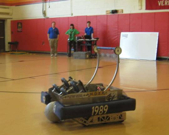 Vernon Viking Robot 1989 waits for robotics students to begin controlling.