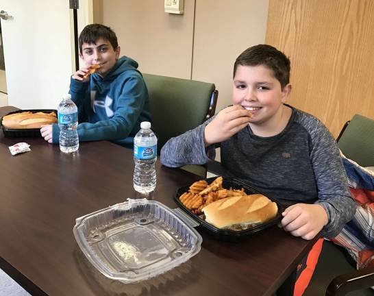 Lounsberry Hollow students rewarded for positive behavior