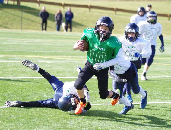 Green ball carrier Sean Line on the move.
