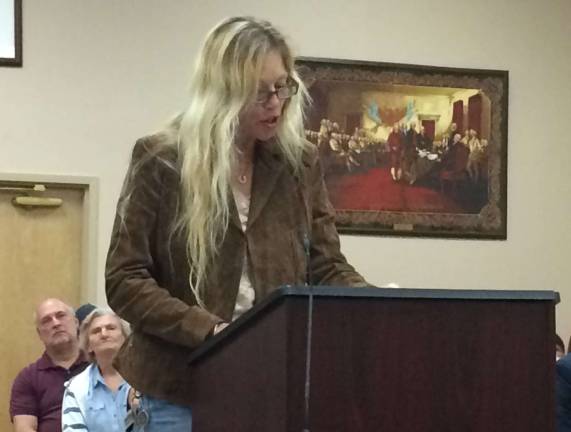 PHOTO BY DIANA GOOVAERTS Environmental Commission Chairwoman Beverly Budz speaks to the Vernon Township Council on Monday.