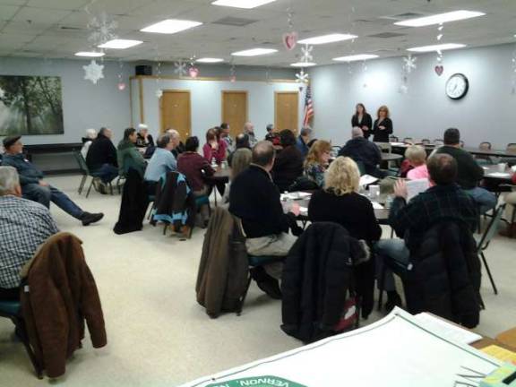 Vernon chamber holds tax seminar