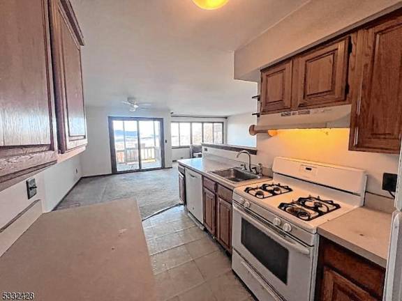 Townhouse offers gorgeous views
