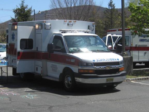 The Vernon Ambulance EMT Squad visited the Dorothy Henry Library on Saturday April 30 offering ambulance tours and how the squad members offer help in their community. The Vernon Township Ambulance Squad plans on future events to meet and greet the community and also recruit new members.