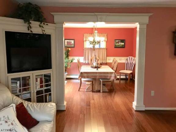 Vernon colonial has it all