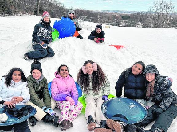 Lounsberry Hollow students go sleigh riding