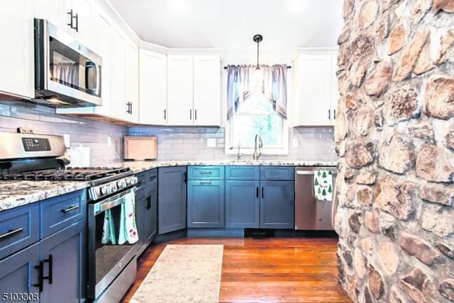 Affordable ranch in Highland Lakes