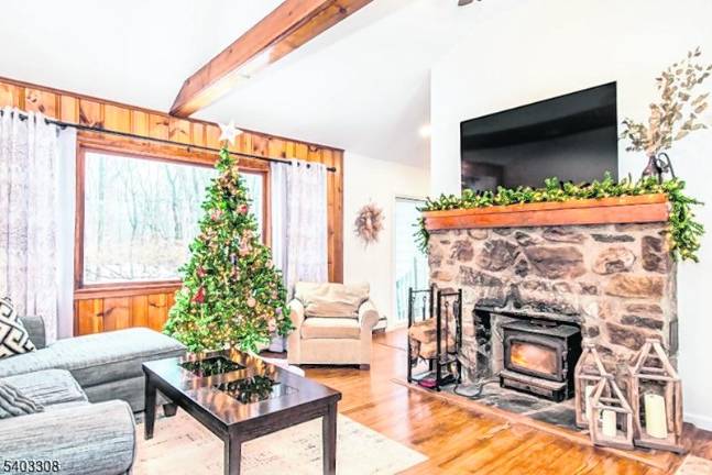 Affordable ranch in Highland Lakes