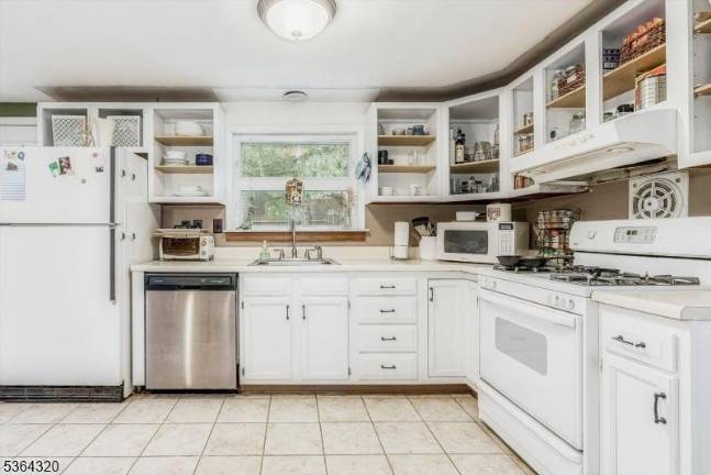 Real estate: Cozy home in Highland Lakes