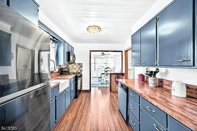 Highland Lakes hideaway available