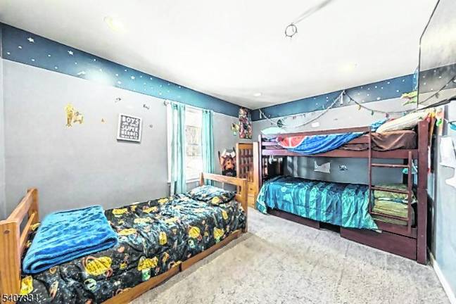 Lake Conway home offers serene privacy