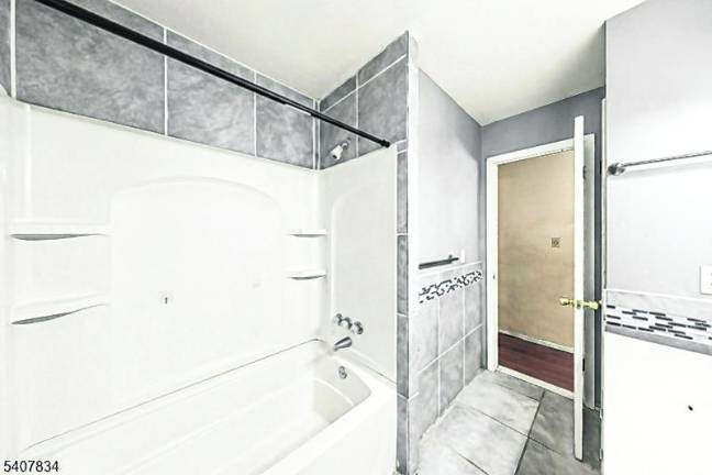 Lake Conway home offers serene privacy