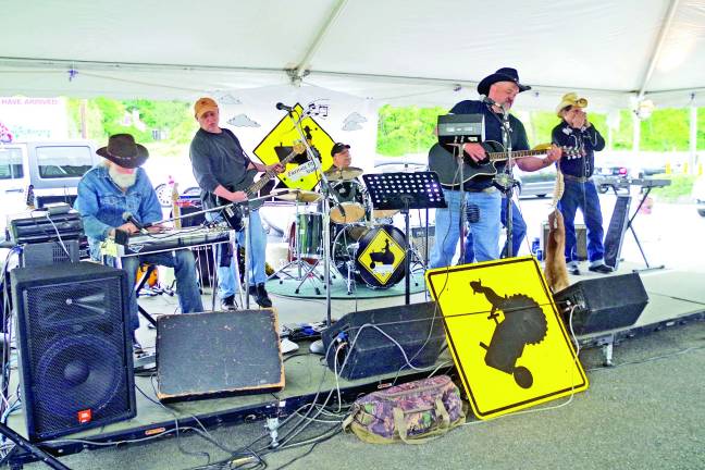 Music was supplied by the Farmer Phil Band.