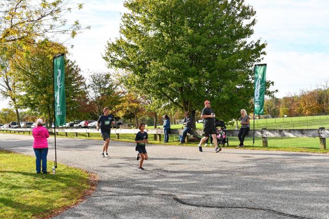 Photos: 5K Family Run/Walk in Wantage
