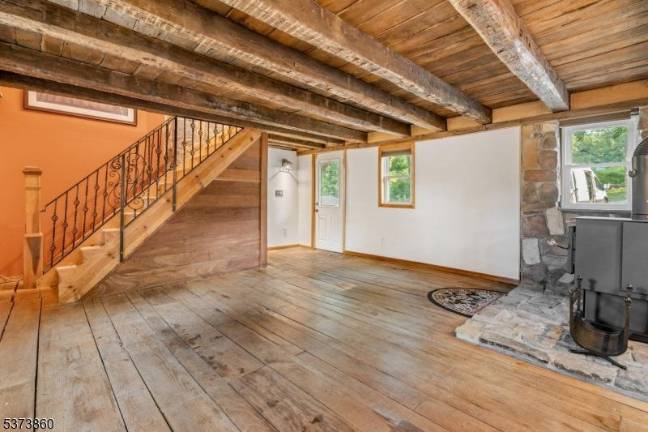 Real estate: Privacy abounds