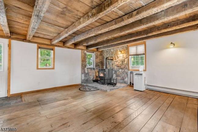 Real estate: Privacy abounds