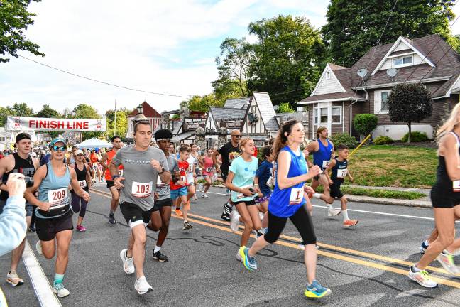 The event raises funds for the Lake Mohawk Preservation Foundation and other Sussex County nonprofit organizations committed to conservation and sustainability.
