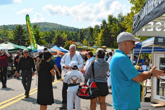 <b>Main Street was closed to traffic for the 10th annual Vernon Street Fair on Saturday, Sept. 14. (Photos by Maria Kovic)</b>