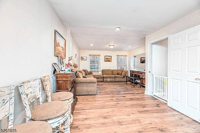 3 floors of fabulous living space