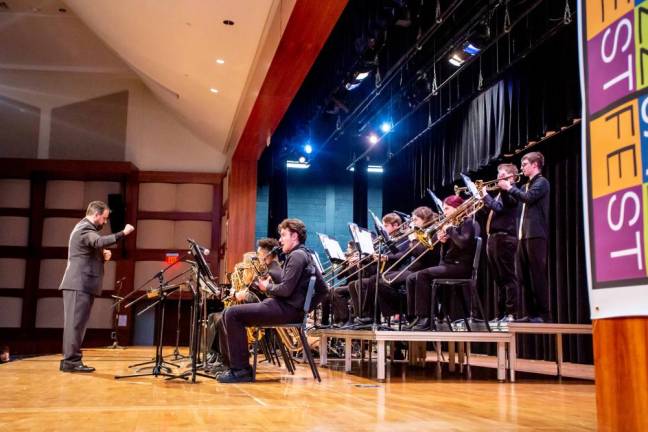 The Vernon Township High School Jazz Express performs. (Photo by Sammie Finch)