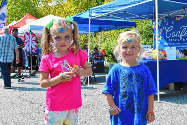 <b>Emily and Addison Pfaffenberger of Vernon.</b>