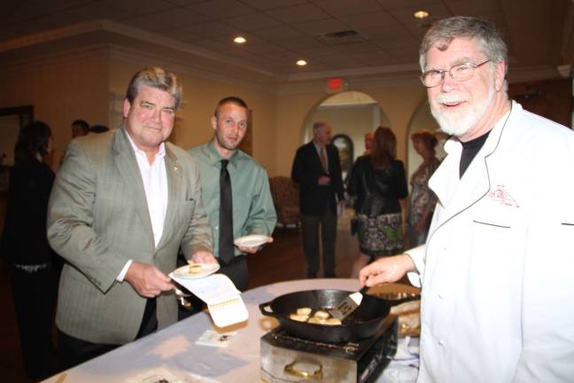 State Senator Steve Oroho and Chatterbox Owner Don Hall.