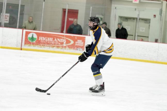 Vernon's Jake Chromcik scored two goals and made two assists.