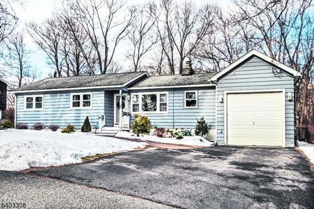 Affordable ranch in Highland Lakes