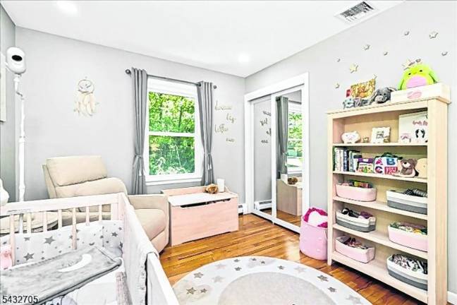Lovely home in the Hollow