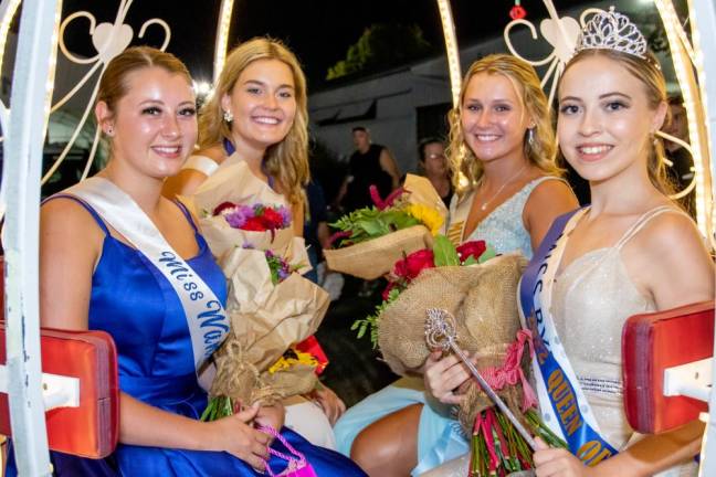 Queen of the Fair winner Jolisse Gray (Byram) and her court. First Runner Up Hannah Doyle (Branchville), Second Runner Up Julia Dunn (Wantage), and People's Choice winner Emily Carey (Hardyston).