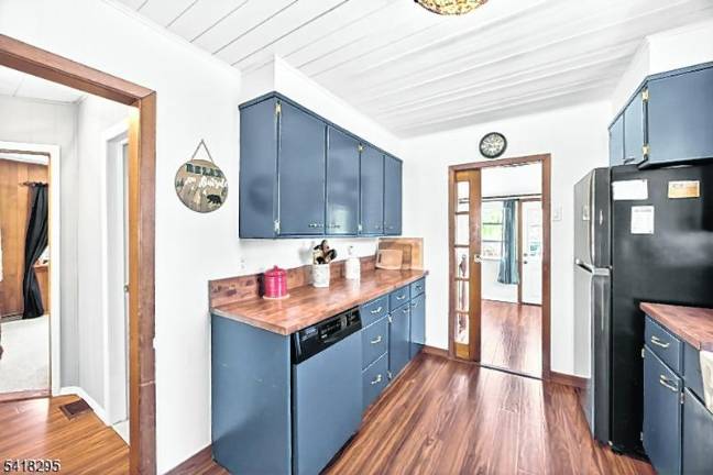 Highland Lakes hideaway available