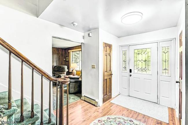 A picture perfect colonial