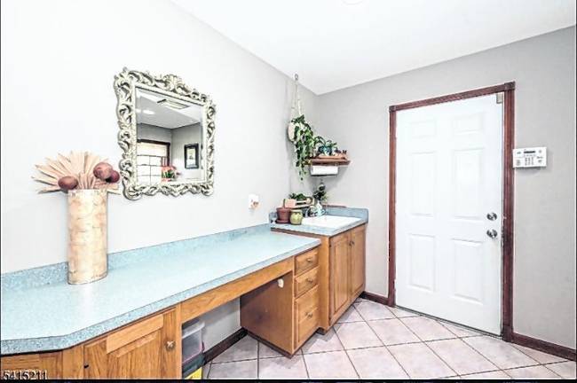 Wantage home gives room to roam