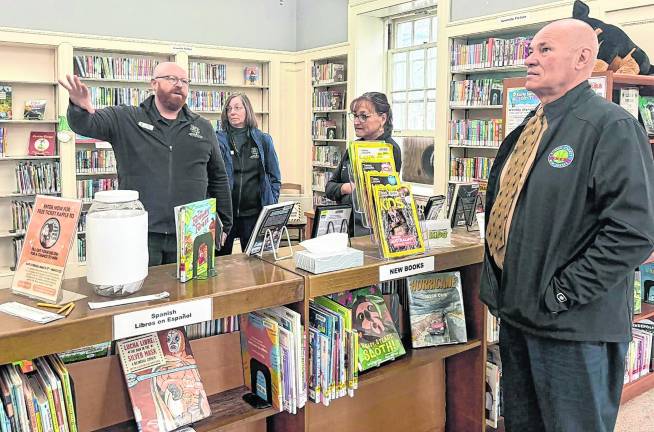 Sussex commissioners tour Sussex County library branches