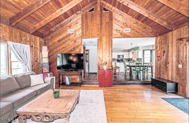 Home nestled in Eagles Nest neighborhood