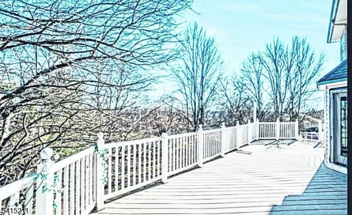 Wantage home gives room to roam