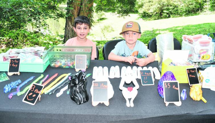Young entrepreneurs showcase businesses