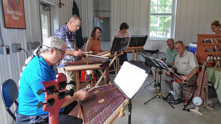 <b>DB1 The Skylands Dulcimer Band will perform Saturday at the Sussex County Farmers’ and Crafters’ Market at the fairgrounds, 37 Plains Road, Augusta. (Photo provided)</b>